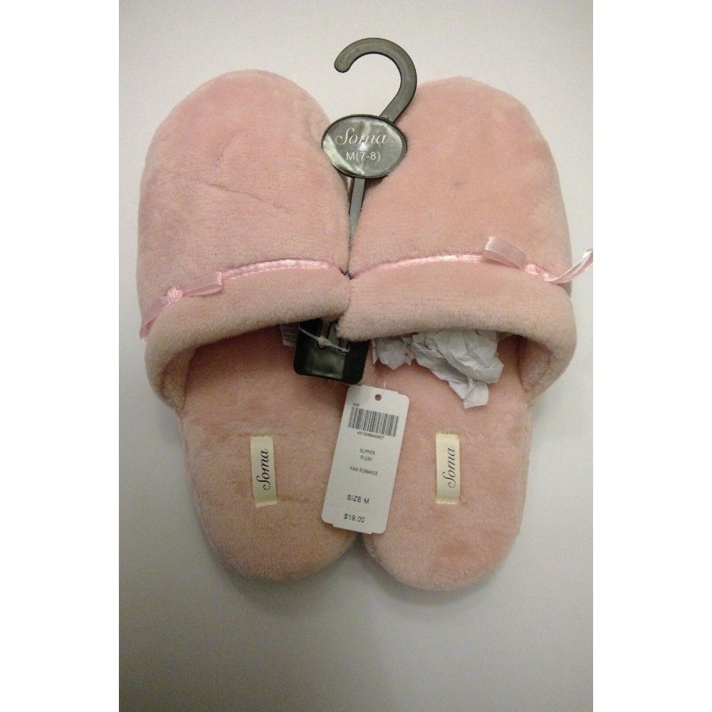 NWT SOMA Embraceable Plush Slippers SMALL Pink - Picture 3 of 4